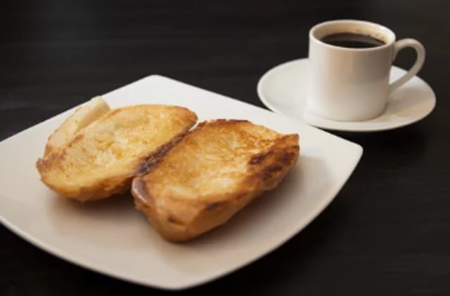 French Bread (Pao Na Chapa).